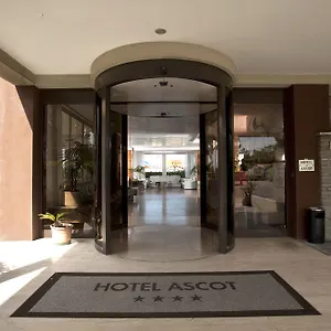 4* Szálloda Ascot &